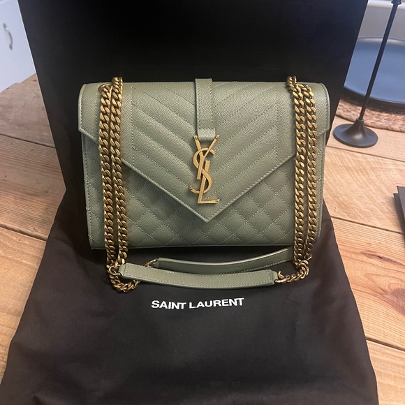 Saint Laurent - Picture 1 of 5